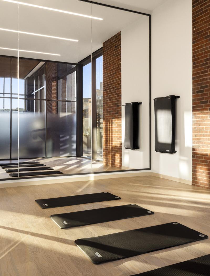 3025 gym inside yoga room 