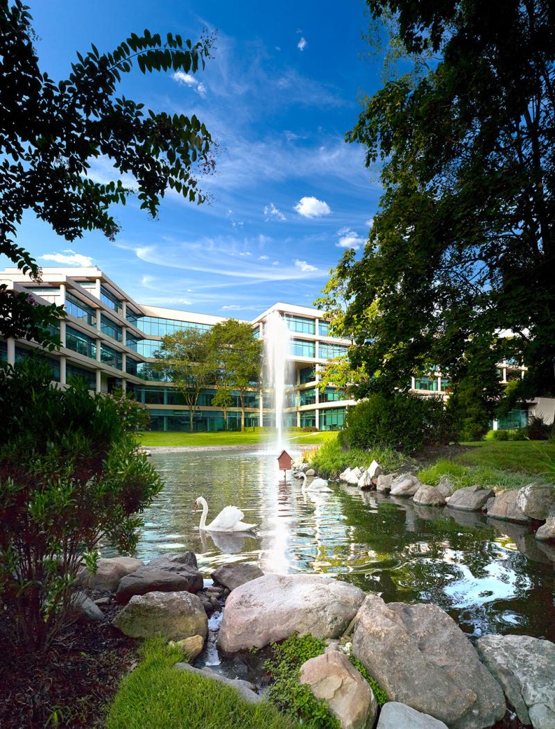 One Radnor Corporate Center_Exterior_Amenity_02