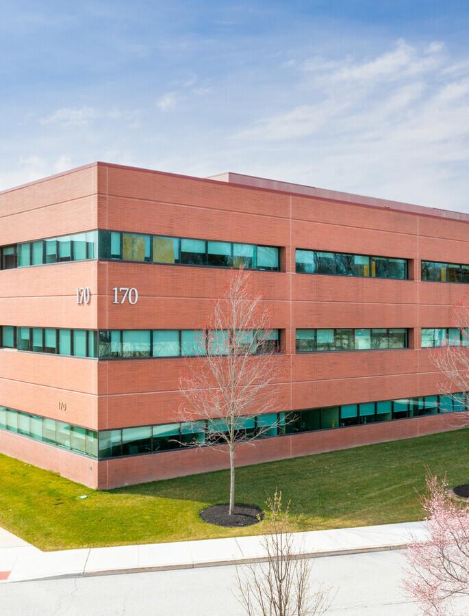 170 Radnor Exterior 01