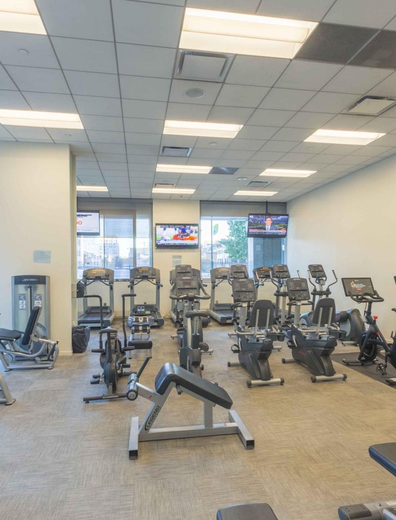 Commerce_Square_Amenity_Fitness_Center_01