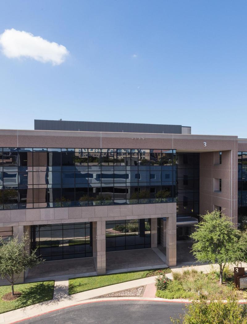 River Place Exterior 00