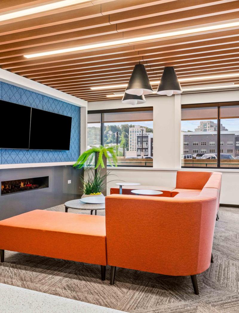 101_West_Elm_Amenity_Lounge_08