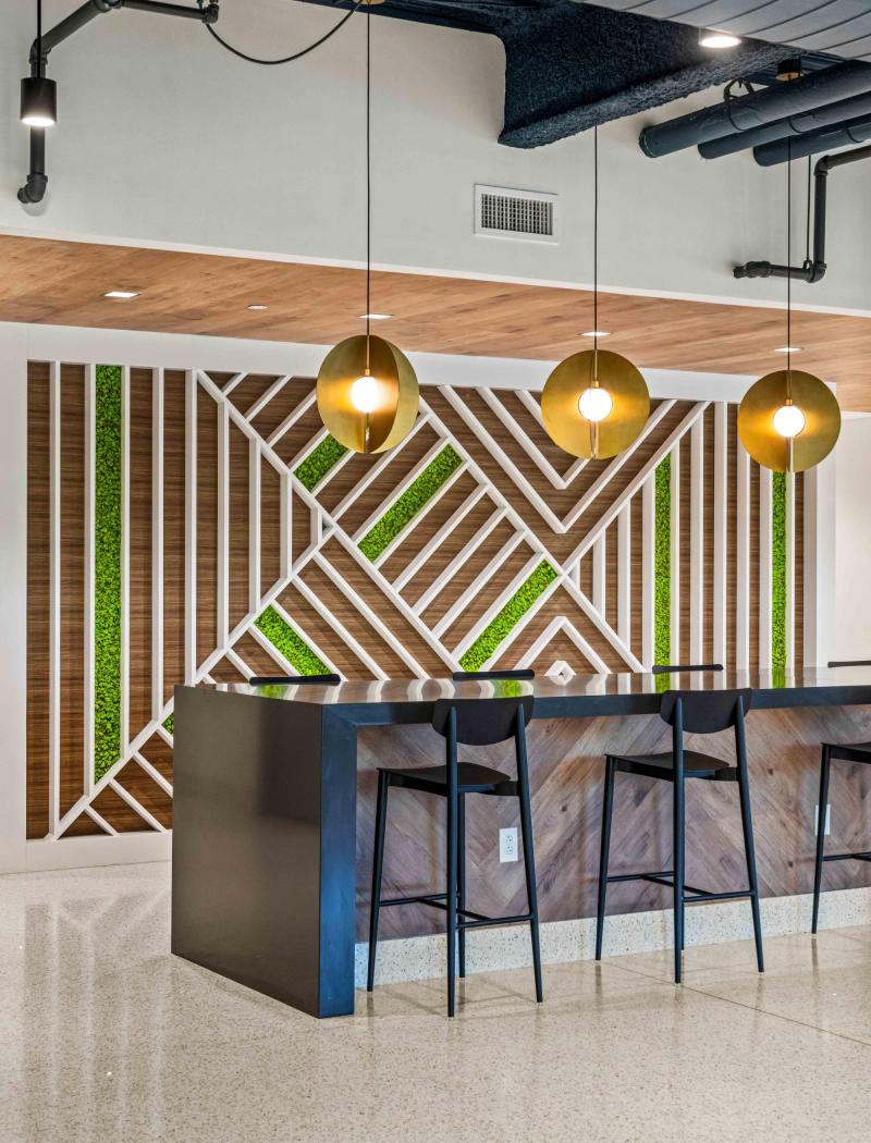 101_West_Elm_Amenity_Lounge