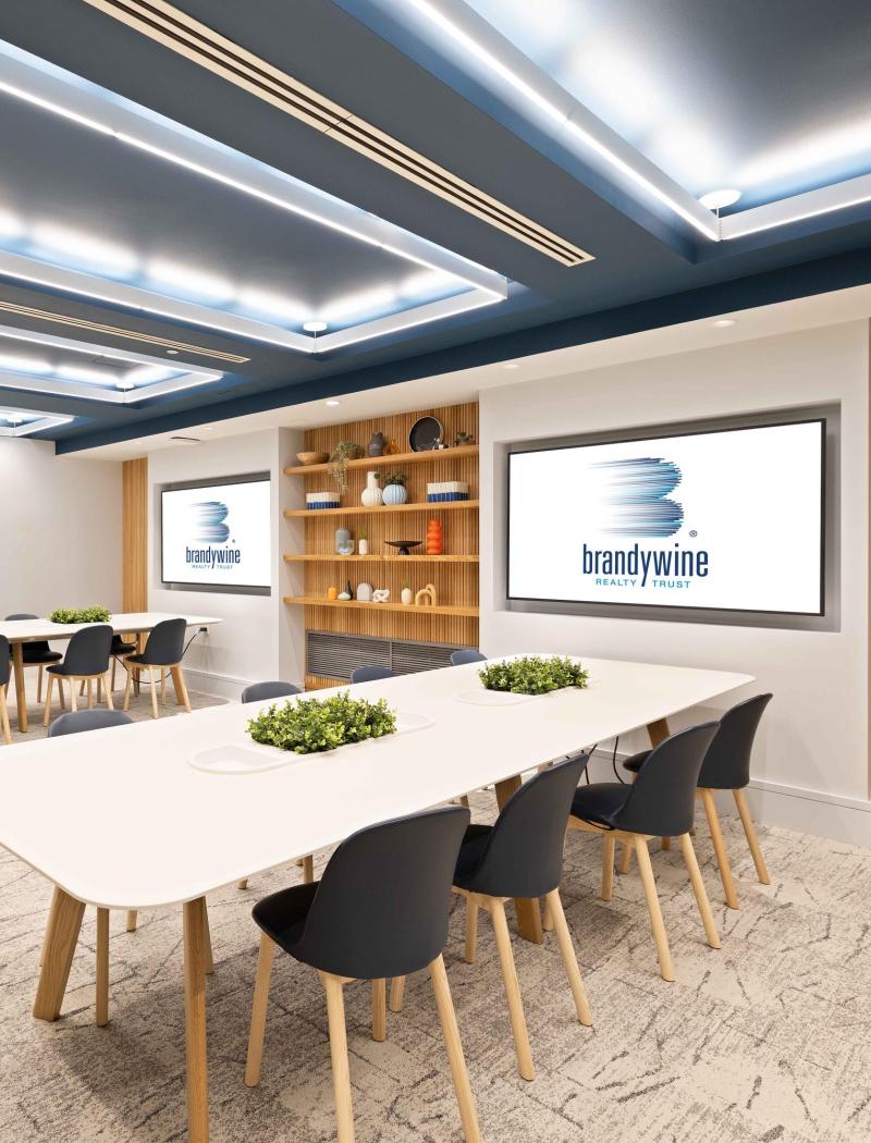 Logan_Square_Cafe_&_Lounge