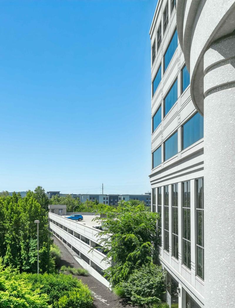 401-Plymouth-Exterior5