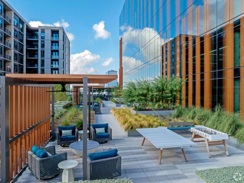 One Uptown Amenity Rooftop