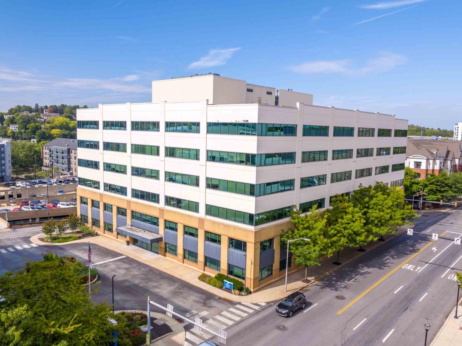 101_West_Elm_Exterior_Aerial