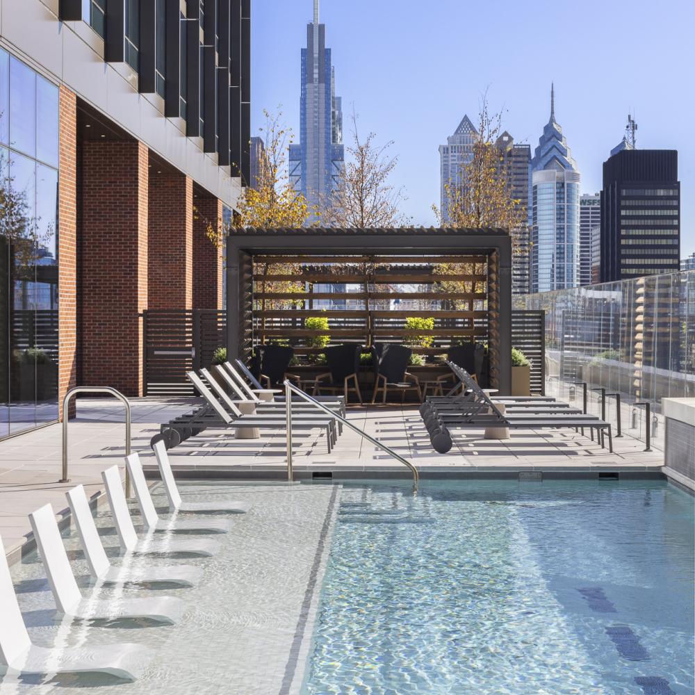 3025 JFK Amenities